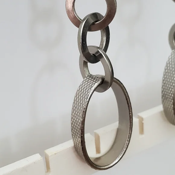 Drop earrings - Picture 3 of 6